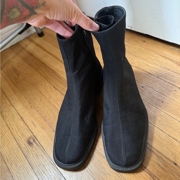 Stuart Weitzman Gore-Tex Square Toe Block Heel Ankle Boots | Size 7 - Picture 4 of 7